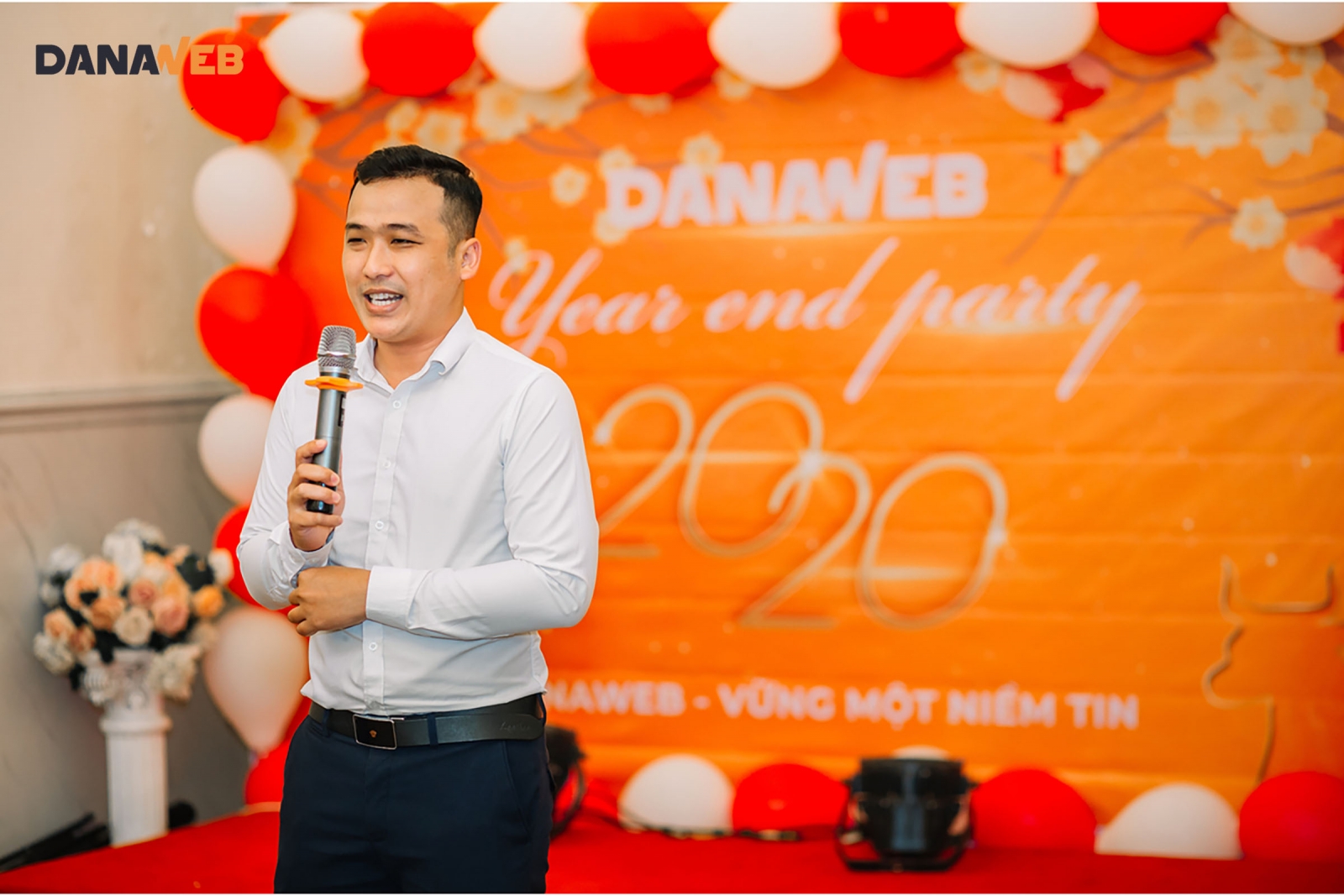 PGĐ. Kỹ thuật - anh Tô Thái Huy phát biểu, gửi lời cảm ơn và chúc tết đến toàn thể Quý đối tác và nhân viên công ty DanaWeb